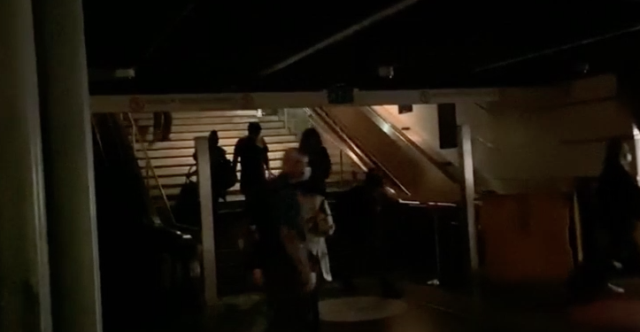 Massiccio blackout in Spagna e Portogallo, servizi sospesi e città nel caos: da 6 a 8 ore per il ripristino dell’elettricità