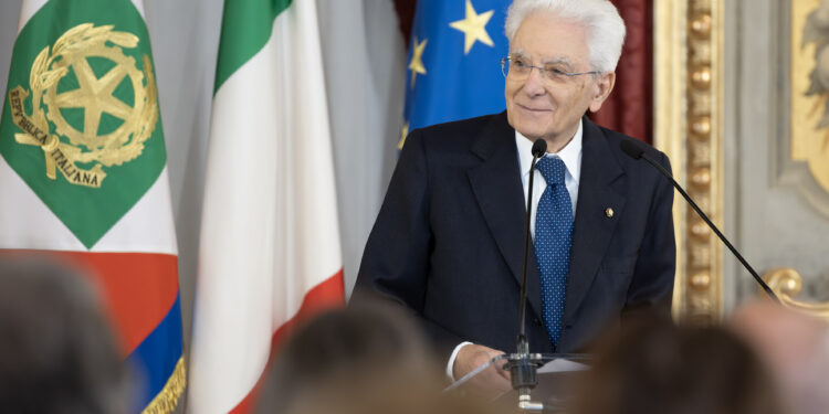 Primo Maggio, Mattarella: lavoro radice di libertà e anima della democrazia, ma i salari sono troppo bassi, tante famiglie non ce la fanno. Più impegno di tutti per la sicurezza