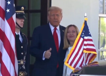 Sotto il vertice, niente