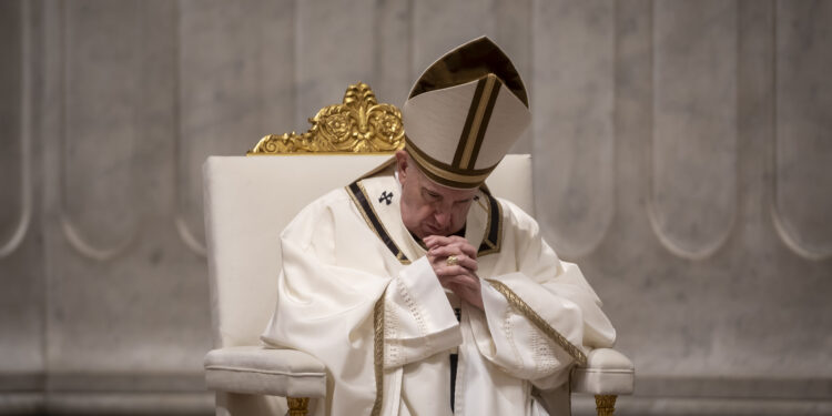 Francesco: “Non venga mai meno il principio di umanità come cardine del nostro agire quotidiano”. L’ultimo messaggio Urbi et Orbi del Paoa