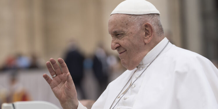 Papa Francesco, Confindustria: simbolo di dialogo, pace, e umanità