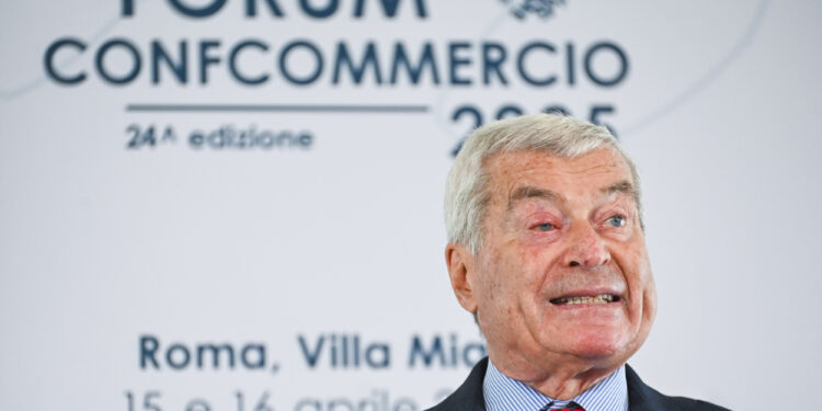 Confcommercio, Pil al ribasso per il 2025-2026. I consumi ancora sotto i livelli del 2007