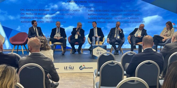 Trasporto aereo, il settore vola lontano. Ma c’è ancora confusione sulla politica industriale e la transizione tecnologica è un percorso non privo di inciampi