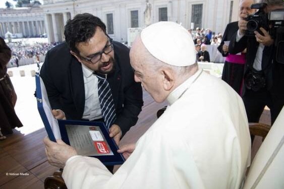 “Trabajamos como carpinteros de Dios”: Papa Francesco e l’incontro con la Fillea Cgil