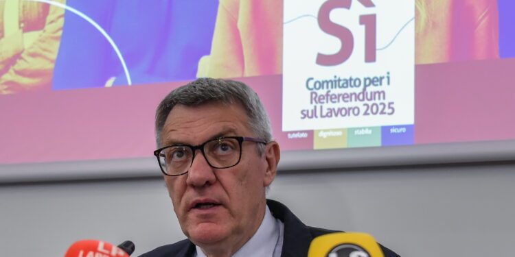 Referendum, Landini: “abbiamo fatto una cosa straordinaria, per la Cgil questo è un nuovo inizio”. Il segretario parla al gruppo dirigente e detta la linea post voto