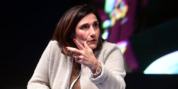 Esposito (Fisac-Cgil), le concentrazioni bancarie non servono, gli istituti di credito tornino a occuparsi dell’economia reale. Dal governo uso improprio del golden power