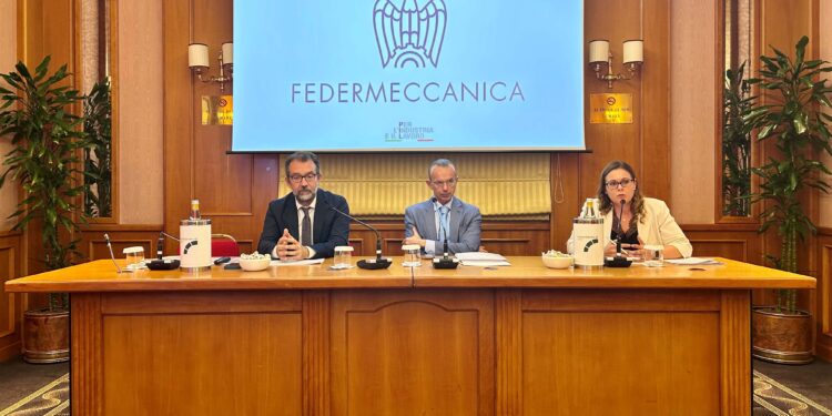 Federmeccanica, nel primo semestre 2025 produzione -4,3%. E l’83% delle imprese teme l’effetto dei dazi
