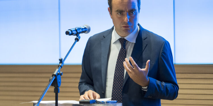 Francia, Sebastien Lecornu è il nuovo primo ministro