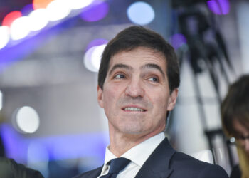 Marche, Acquaroli verso la conferma con circa il 51 per cento, Ricci al 45