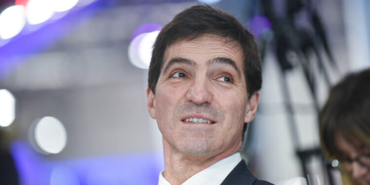 Marche, Acquaroli verso la conferma con circa il 51 per cento, Ricci al 45