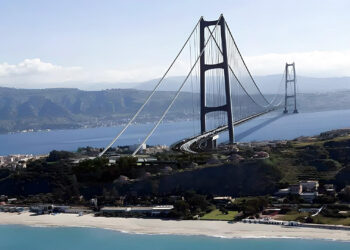 Ponte sullo Stretto, la Corte dei Conti nega il visto di legittimità alla delibera Cipess. Salvini: andiamo avanti. Cgil: gravissimo ignorare i rilievi