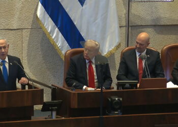 Pace Gaza, rilasciati gli ostaggi israeliani e liberati circa duemila prigionieri palestinesi