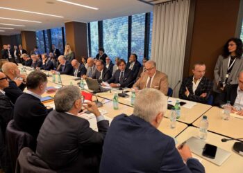 Contratto metalmeccanici, passi avanti nella trattativa