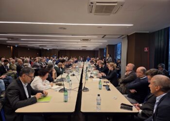 Contratto metalmeccanici, avanti piano (ma avanti)