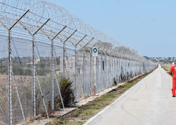 Difesa, stipendi bloccati dallo shutdown per il personale civile delle basi Usa in Italia, i sindacati proclamano lo stato agitazione