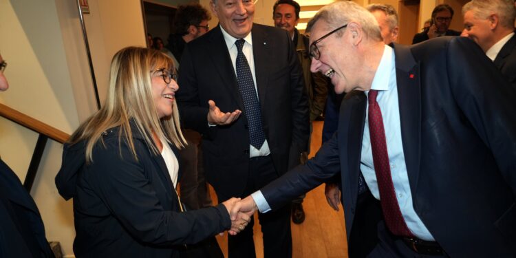 Sindacati- Confindustria, si va avanti su rappresentanza, contratti, salari e sicurezza. Nuovi appuntamenti a febbraio. Landini e Fumarola, “c’è un comune sentire, importante la disponibilità a lavorare tutti assieme’’
