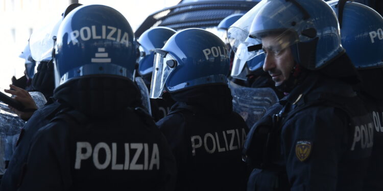 Torino, l’esemplare azione di comunicazione di Meloni & Co