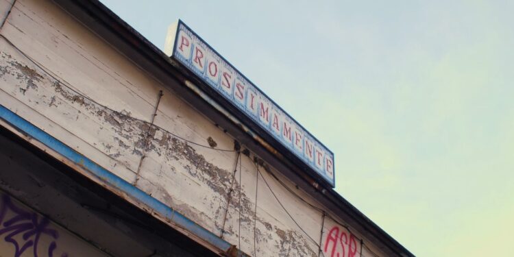 La splendida illusione del cinema: un documentario racconta il fenomeno della desertificazione delle sale