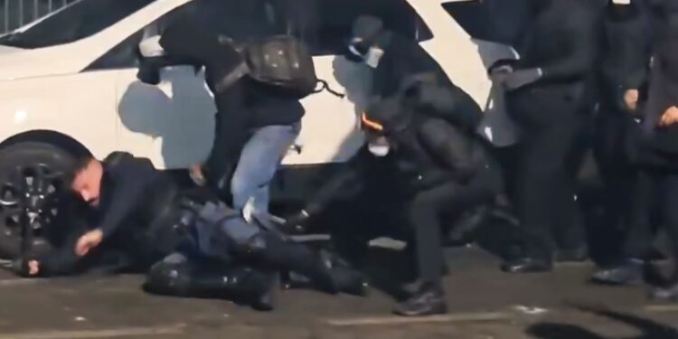 Torino, sindacati: condanniamo la violenza. Non si confonda con chi organizza manifestazioni democratiche