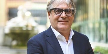 “Tassare di più i grandi profitti per un investimento nel sociale e dare ossigeno a cantieri e infrastrutture nel post Pnrr”. Intervista a Ottavio De Luca, segretario generale della Filca-Cisl