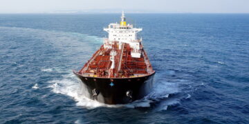 Quanto (e come) i petrolieri stanno accumulando extraprofitti malgrado Hormuz