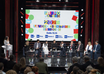 Primo Maggio, sindacati insieme sul palco ma divisi sul decreto lavoro: sì da Bombardieri e Fumarola, no da Landini. Però nessuno mette in discussione l’unità ritrovata