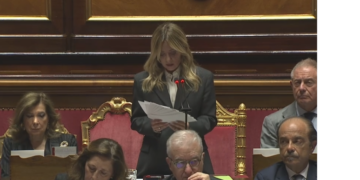 Contratti, Meloni conferma le anticipazioni:  per il 1^ maggio in Cdm il provvedimento sui salari, per “rafforzare i diritti attraverso la contrattazione collettiva”. Ma la Cisl avverte: vanno coinvolte le parti sociali