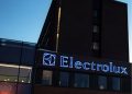 Electrolux annuncia la chiusura di Cerreto D’Esi e 1.700 esuberi. I sindacati annunciano lo stato di agitazione permanente e 8 ore di sciopero