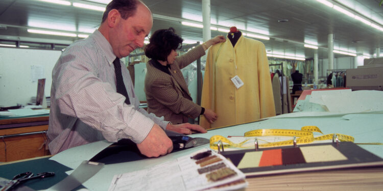 Manifatturiero, S&P Global: ad aprile l’indice Pmi del settore in Italia sale a 52,1. Al top da 4 anni