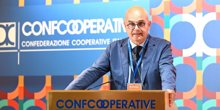 Mauro Abate è il nuovo presidente di Confcooperative Sanità