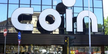 Coin, proclamato lo sciopero nazionale per il 18 giugno. I sindacati: “I lavoratori non paghino il prezzo della riorganizzazione”