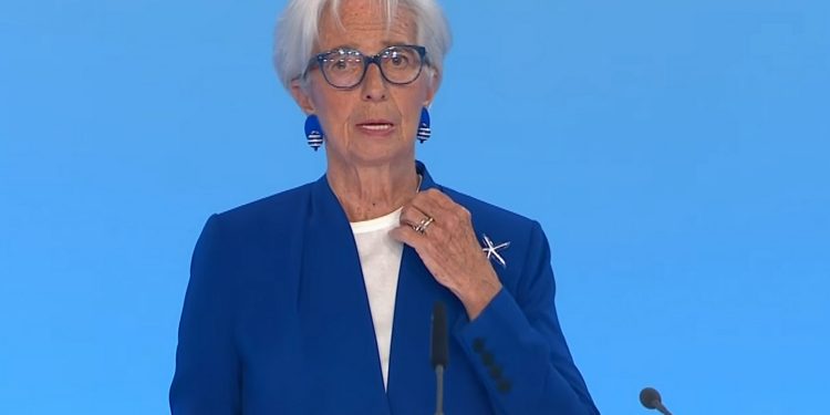 Bce, Lagarde difende il rialzo dei tassi: “Decisione opportuna in tutti gli scenari”. La Cgil critica la stretta
