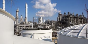 Basell Brindisi, Femca Cisl: “la chiusura degli impianti è irricevibile, ma basta strumentalizzazioni: la crisi della chimica è strutturale. L’azienda presenti un piano industriale”