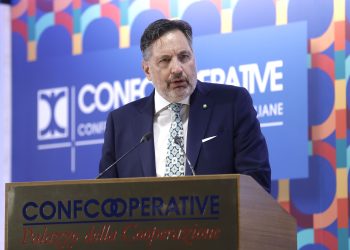 Stronati (Confcooperative), l’economia dei servizi è un “fenomeno strutturale”