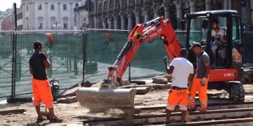 Emergenza caldo estremo, Greenpeace e Cgil: a rischio la salute di 1,5 milioni di lavoratori nei prossimi tre giorni