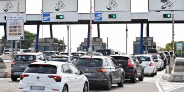 Autostrade, sottoscritto il rinnovo del contratto nazionale di filiera, aumento medio di 250 euro