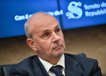 Caldo, cabina di regia al Ministero della Salute. Schillaci: “Monitoriamo la situazione, massima attenzione”