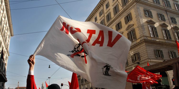 No Tav, Fenealuil, Filca-Cisl, Fillea-Cgil: solidarietà a forze dell’ordine e operai, bisogna garantire sicurezza e legalità nel cantiere
