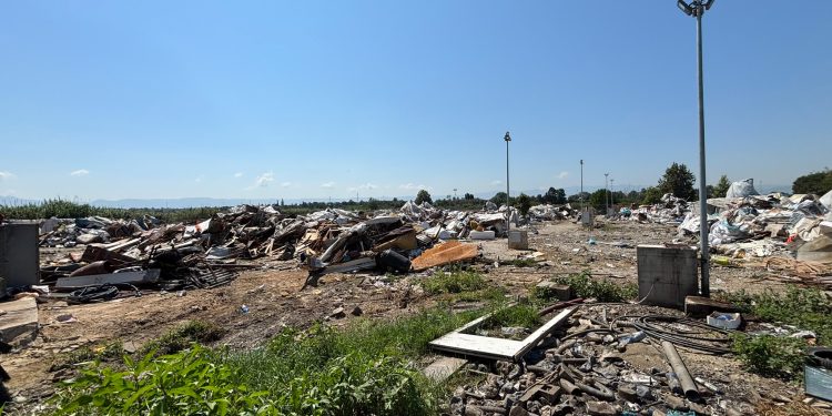 Dopo lo sgombero di San Ferdinando e i 150 milioni stanziati dal governo restano ancora incertezze. Il sindacato chiede una rapida convocazione del Tavolo di contrasto al caporalato