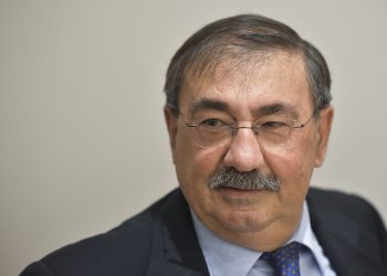 È morto Fabio Mussi. Landini: “Ci mancheranno la sua passione politica e la vicinanza al mondo del lavoro”