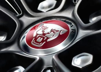 Jaguar Land Rover taglierà 4.000 posti nei prossimi 2 anni, il 10% della forza lavoro
