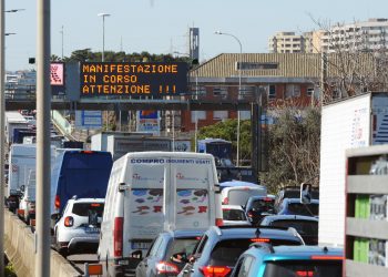 Autotrasporto, Ricci (Cgil): A Napoli è emergenza vera, il decreto non basta. Non possiamo aspettare il 27