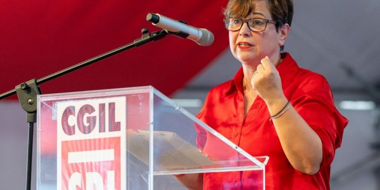 Pensioni, il patto tradito. Parla Tania Scacchetti, segretaria Spi Cgil: “Con i pensionati si fa bancomat”. Cento miliardi sottratti in trent’anni con le mancate rivalutazioni