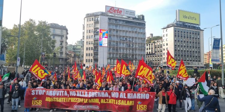 Carovita, riarmo e guerra, l’Usb porta lo sciopero in oltre 60 città: “Un milione in corteo”
