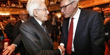 I primi 120 anni della Cgil: tra l’Inno di Mameli e Bella Ciao, con Mattarella nel cuore